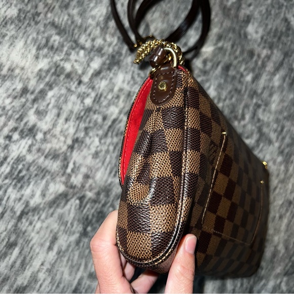 LOUIS VUITTON EBENE DAMIER FAVORITE MM CROSSBODY BAG - Picture 14 of 16